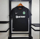 Camisola Sporting Black is back 2023-24